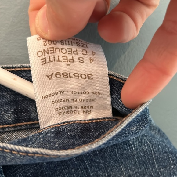 Vintage Lee Relaxed Fit Ladies Petite Jeans - Picture 9 of 9